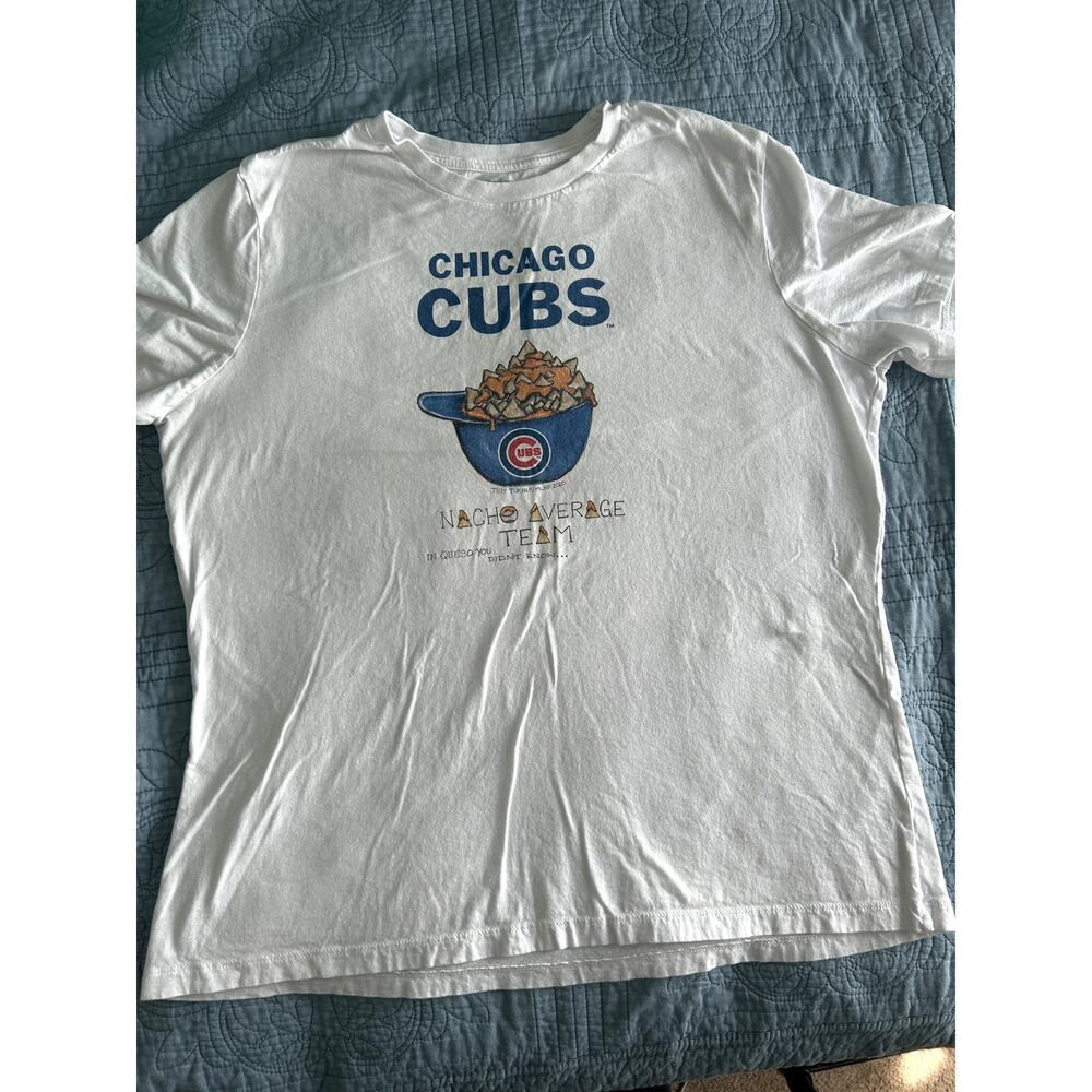 Women Chicago Cubs Shirt Size Large Pre Owned "Nacho Average Team"